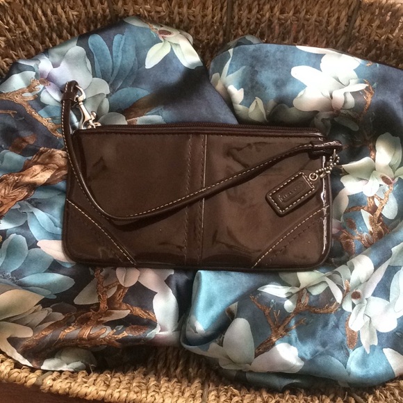 Coach Cream Wedge & Brown Leather Wristlet - Picture 7 of 8